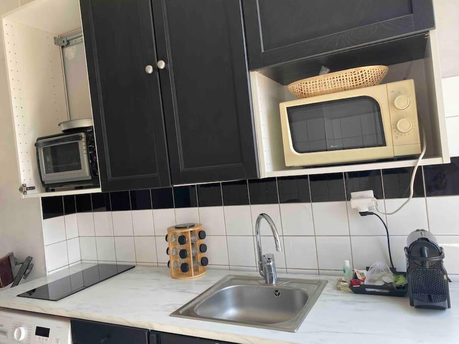 T2 La Joliette Sur Notre Dame Appartement Marseilles Buitenkant foto
